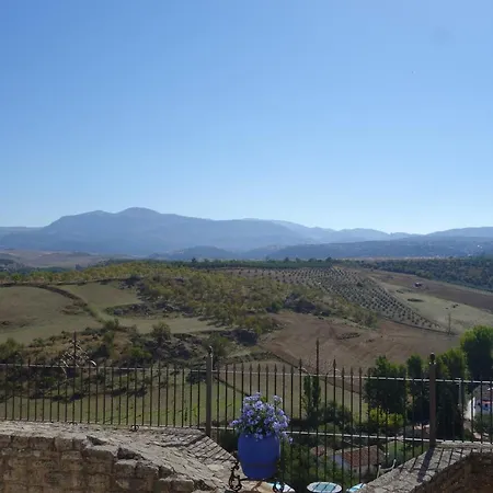La Escondida Ronda, فندق مبيت وإفطار روندا